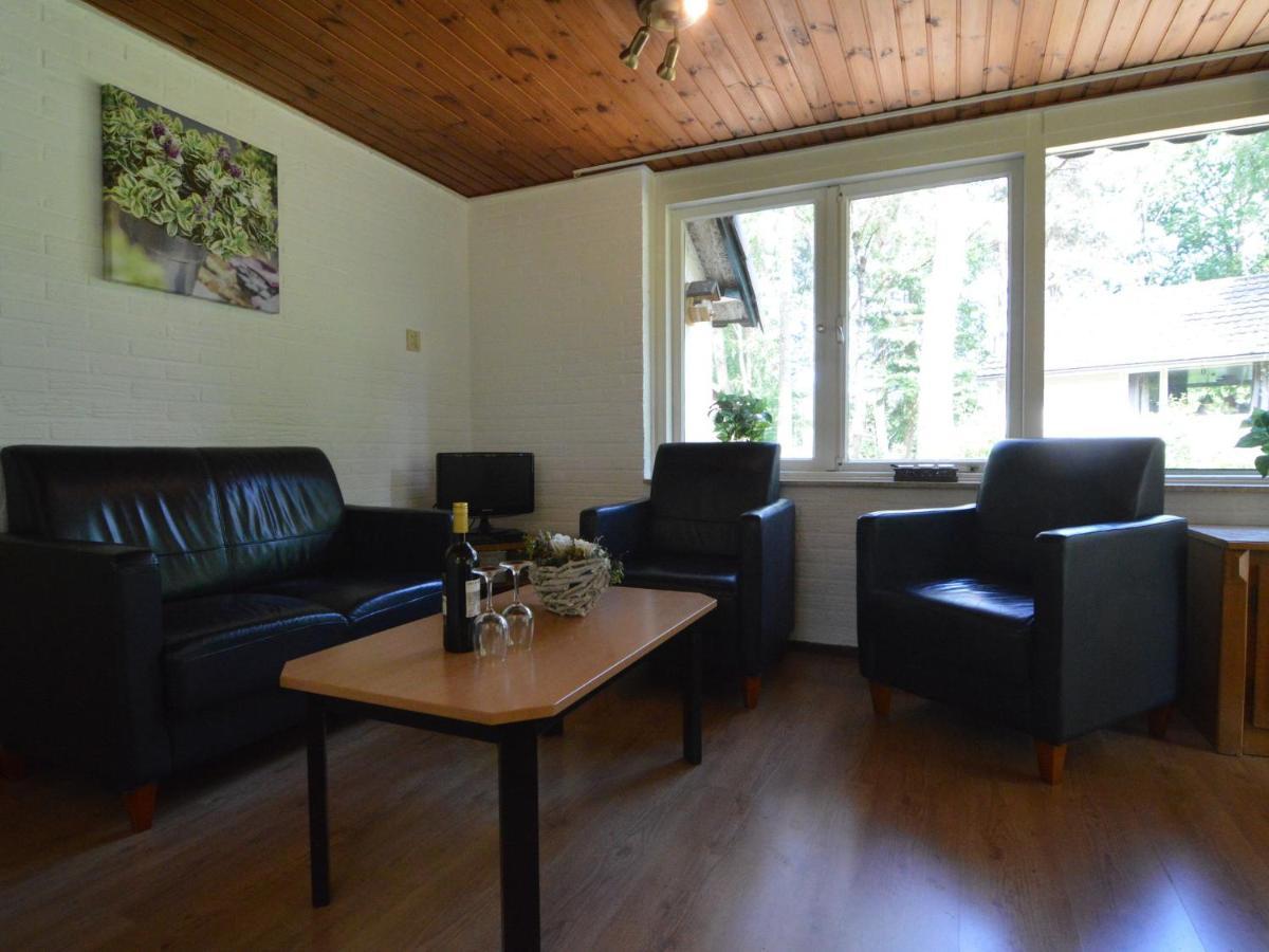 Detached Bungalow With Lovely Covered Terrace In A Nature Rich Holiday Park Stramproy Extérieur photo