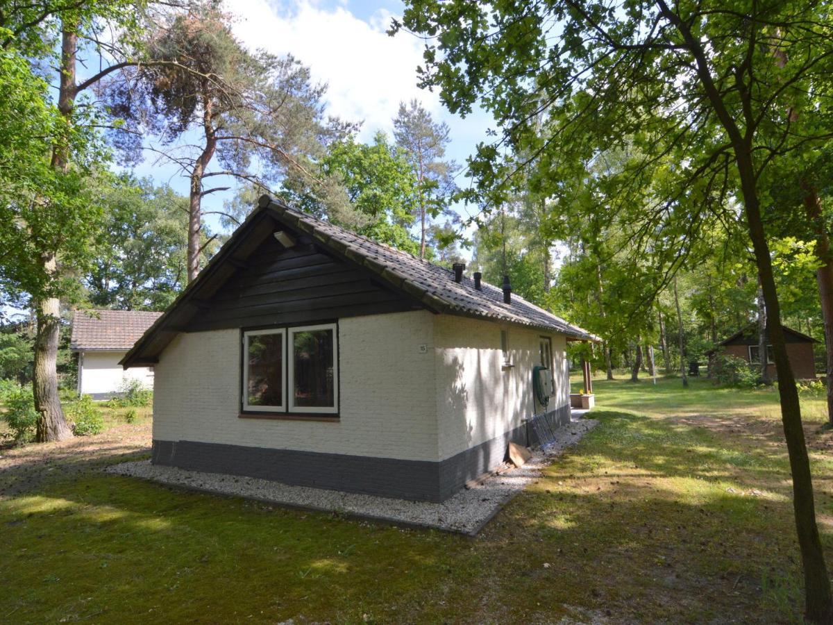 Detached Bungalow With Lovely Covered Terrace In A Nature Rich Holiday Park Stramproy Extérieur photo