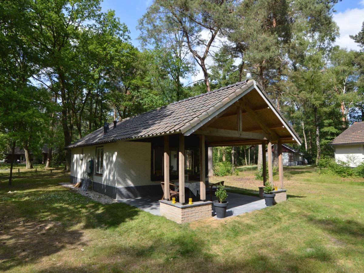 Detached Bungalow With Lovely Covered Terrace In A Nature Rich Holiday Park Stramproy Extérieur photo